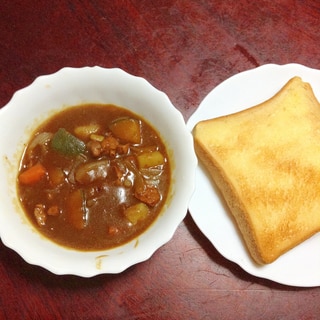 かぼちゃカレーdeトースト【食パンでカレーパン】